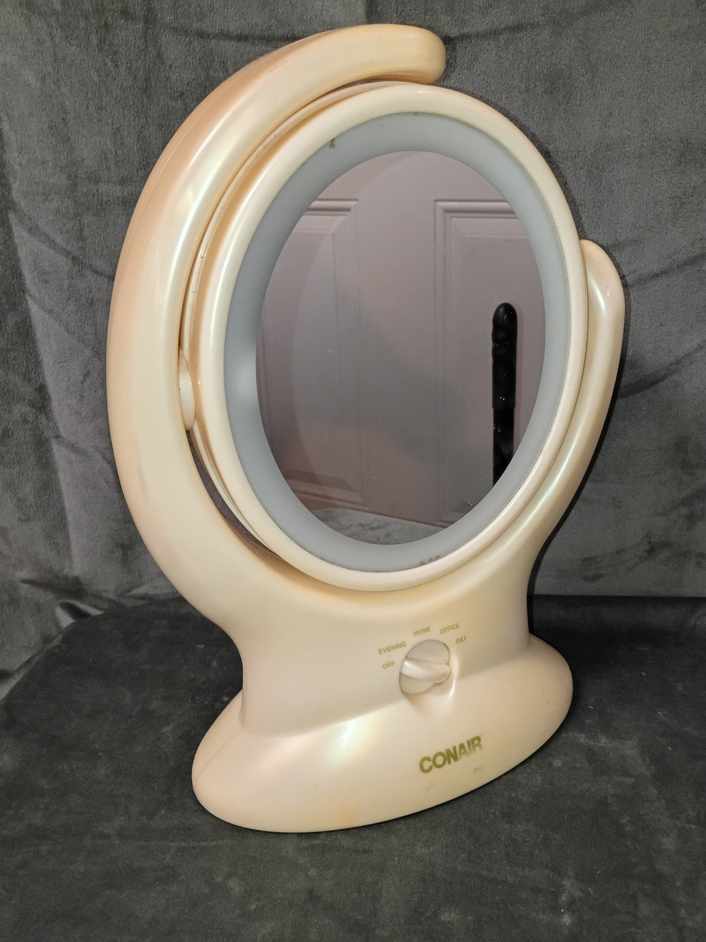 Vintage Conair Model Be36 Lighted Double-sided Makeup Mirror Un-tested